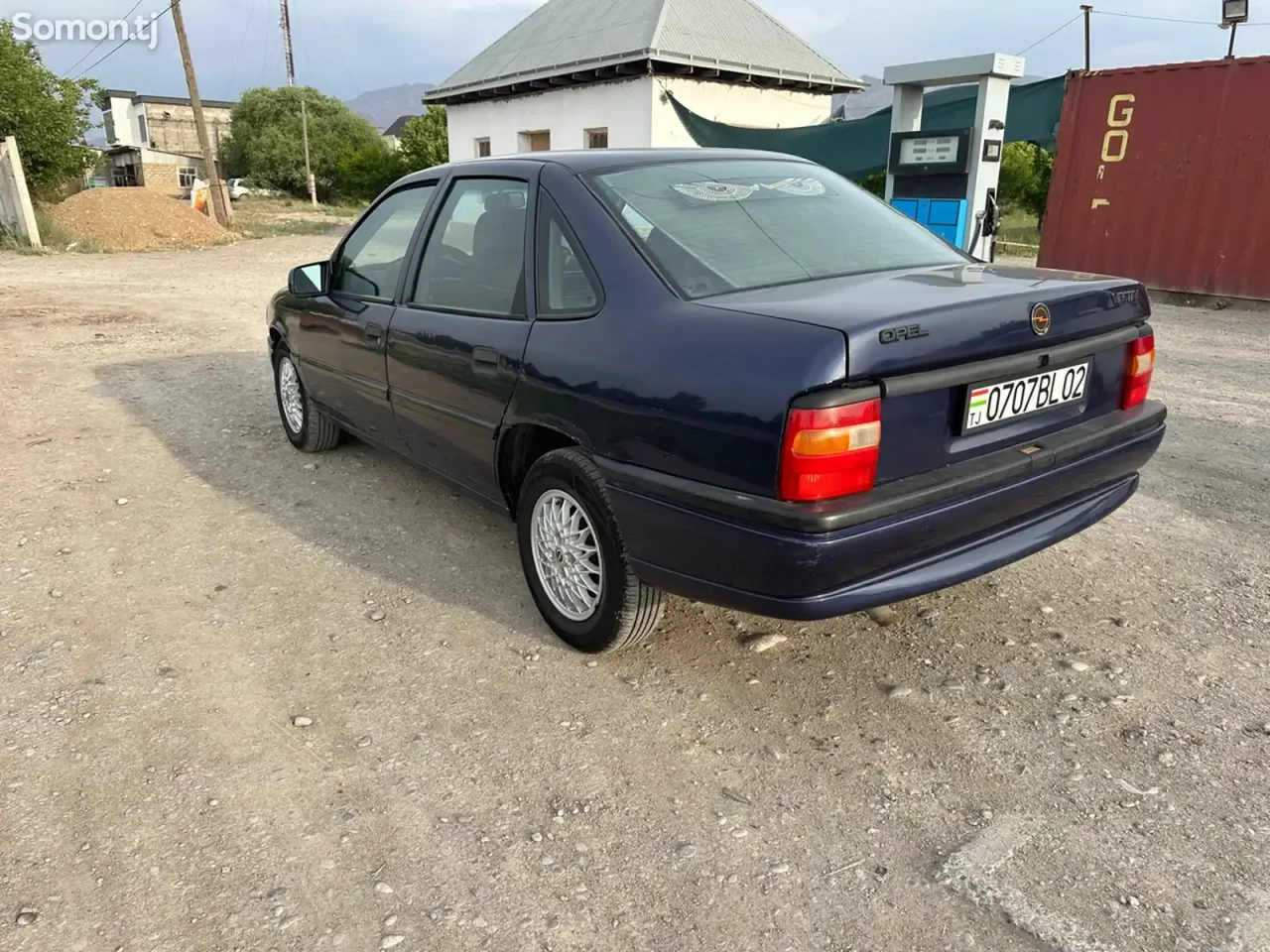 Opel Vectra B 1993 · 1.6 MT