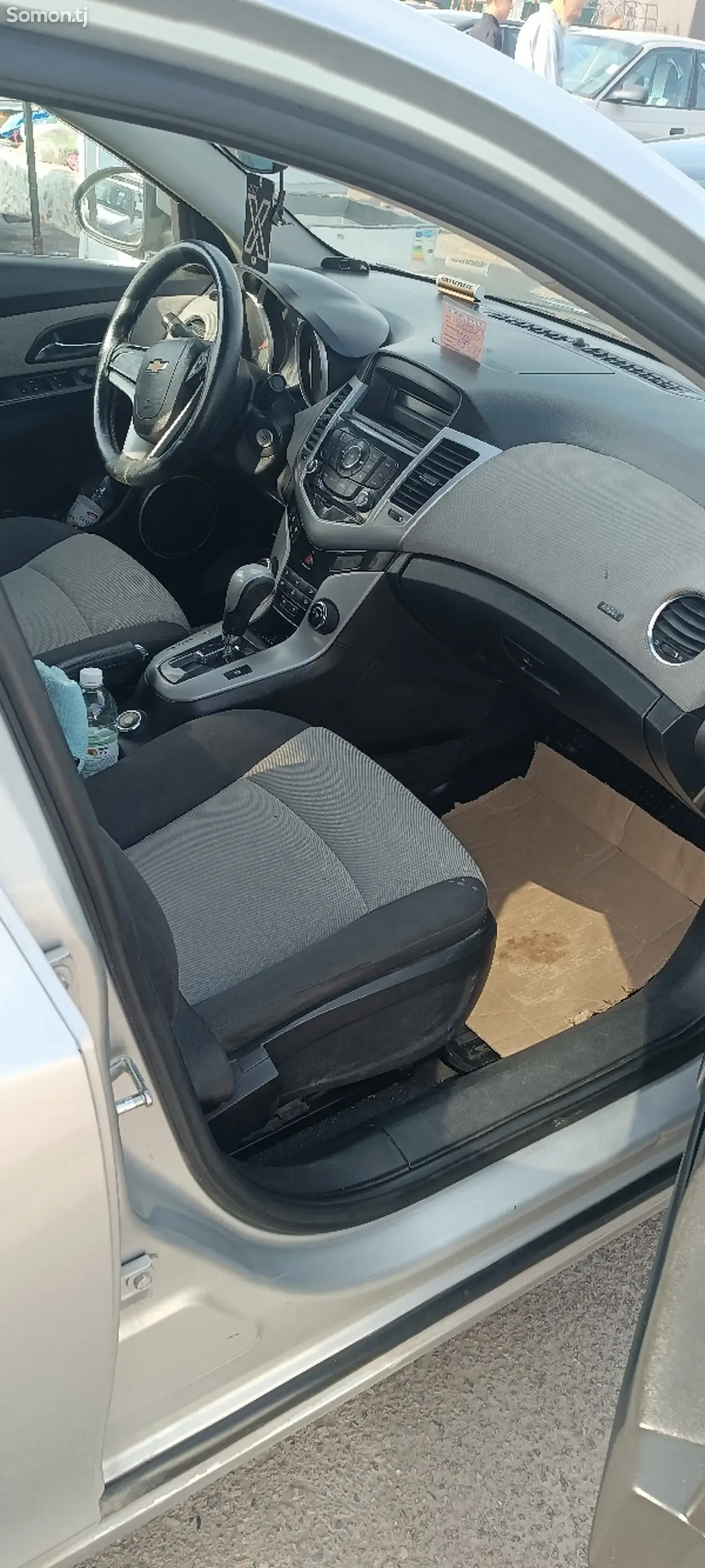 Chevrolet Cruze 2011 · 1.8 AT