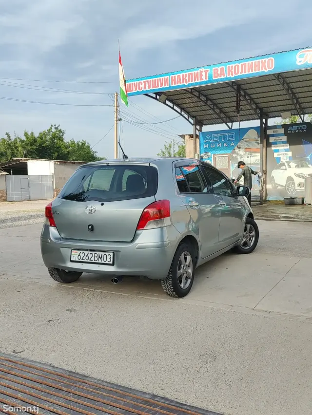 Toyota Vitz 2007 · 1.3 AT