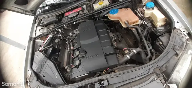 Audi A4 2008 · 2.0 MT