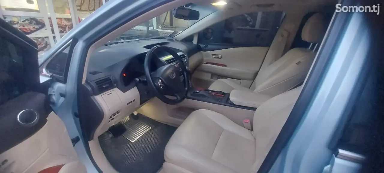 Lexus RX series 2010 · 4.5 AT