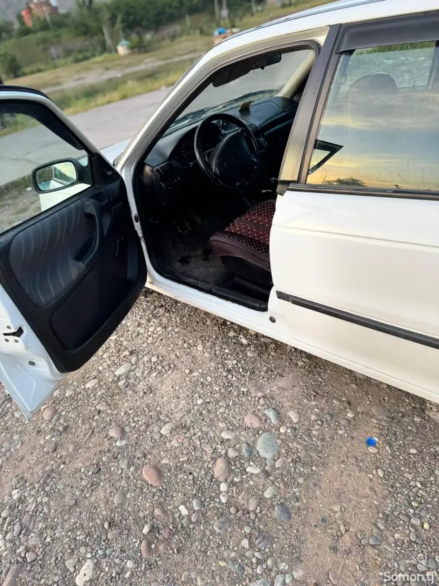 Opel Astra F 1997 · 1.6 MT