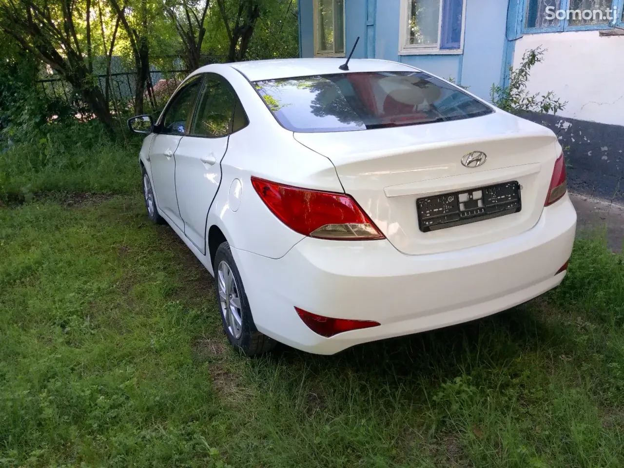 Hyundai Accent 2016 · 1.5 CVT