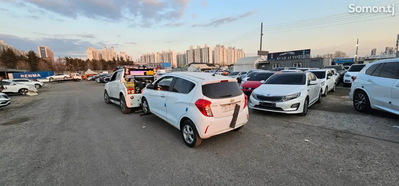 Chevrolet Spark 2016 · 1.0 AT