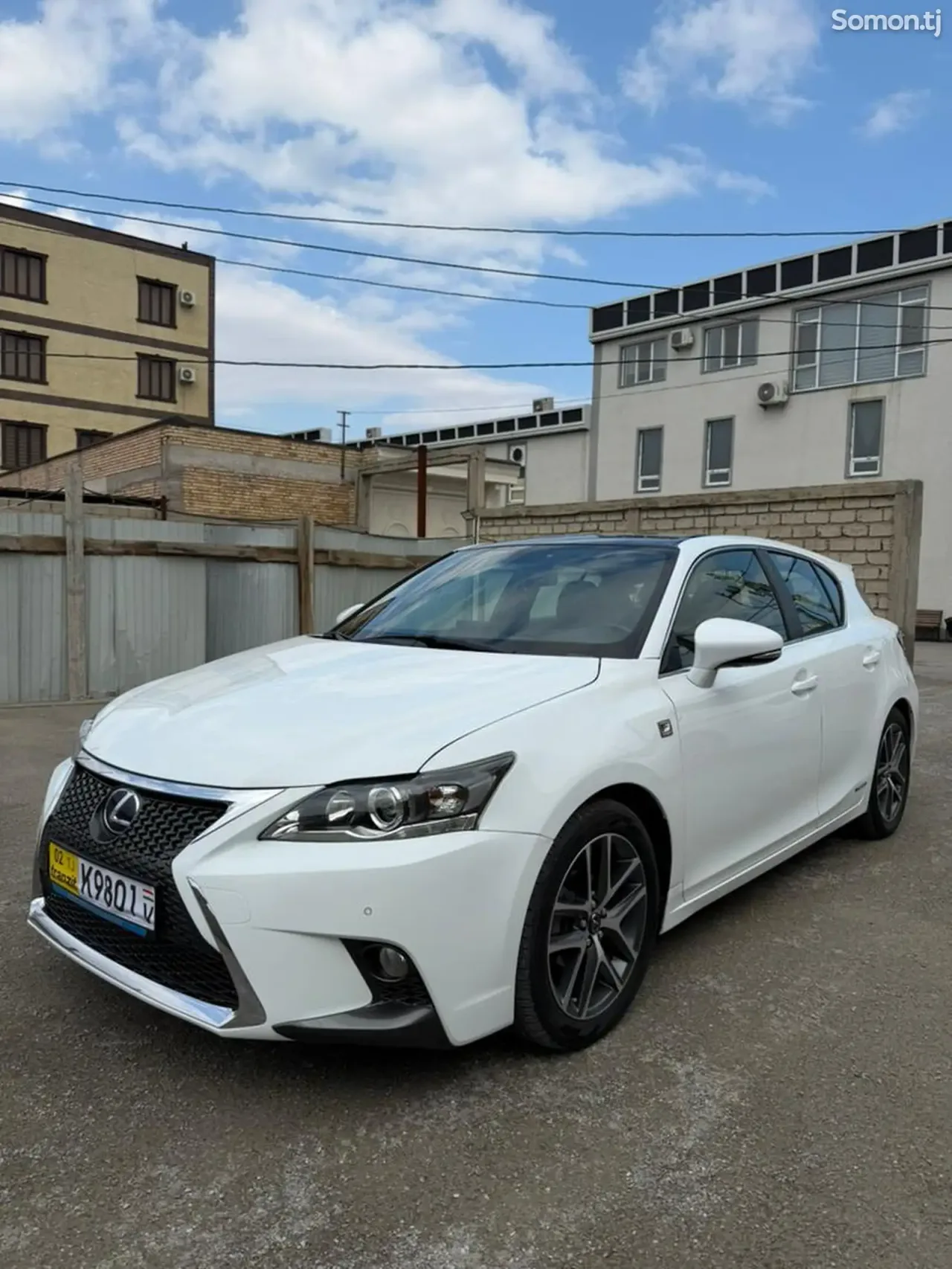 Lexus CT series 2016 · 2.0 AT