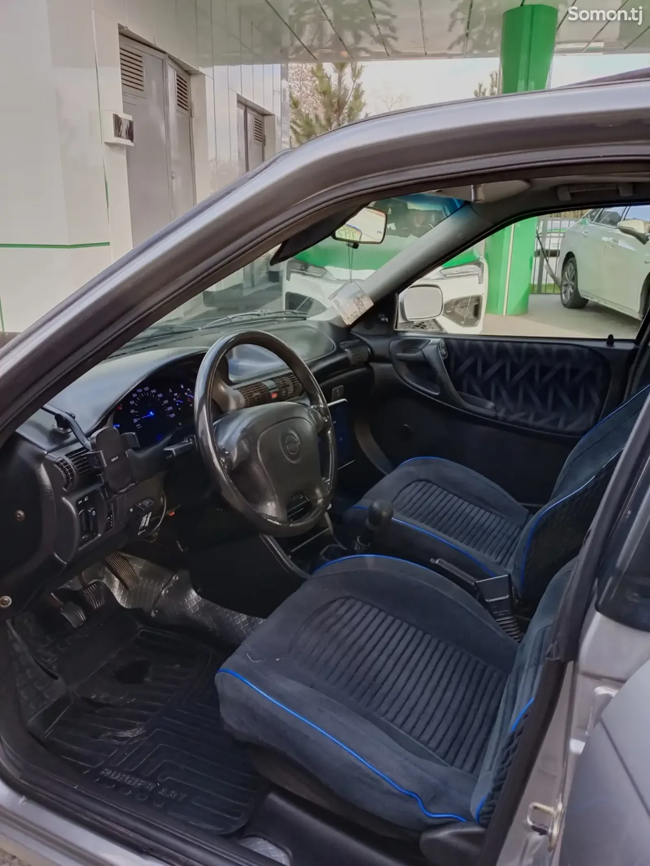 Opel Astra F 1996 · 1.6 MT