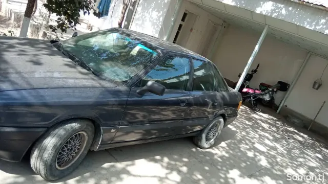 Audi 80 1990 · 1.6 MT