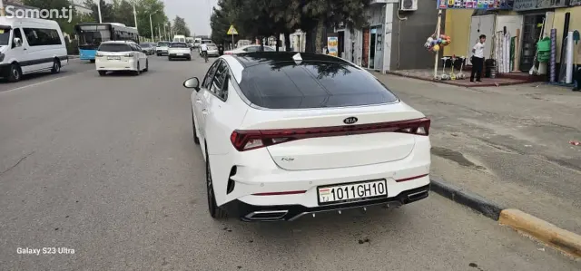 Kia K5 2023 · 2.0 AT