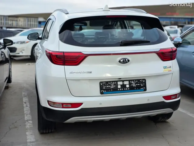 Kia Sportage 2016 · 2.0 AT