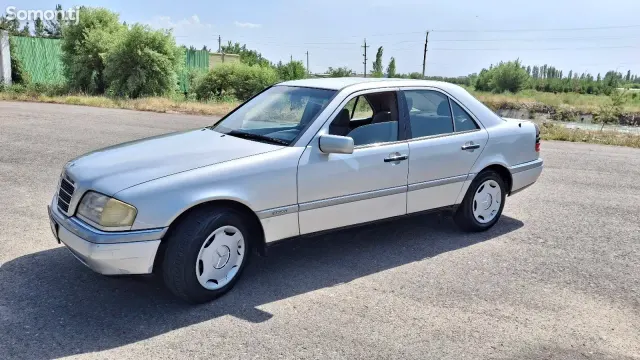 Mercedes-Benz C class 1995 · 1.8 MT