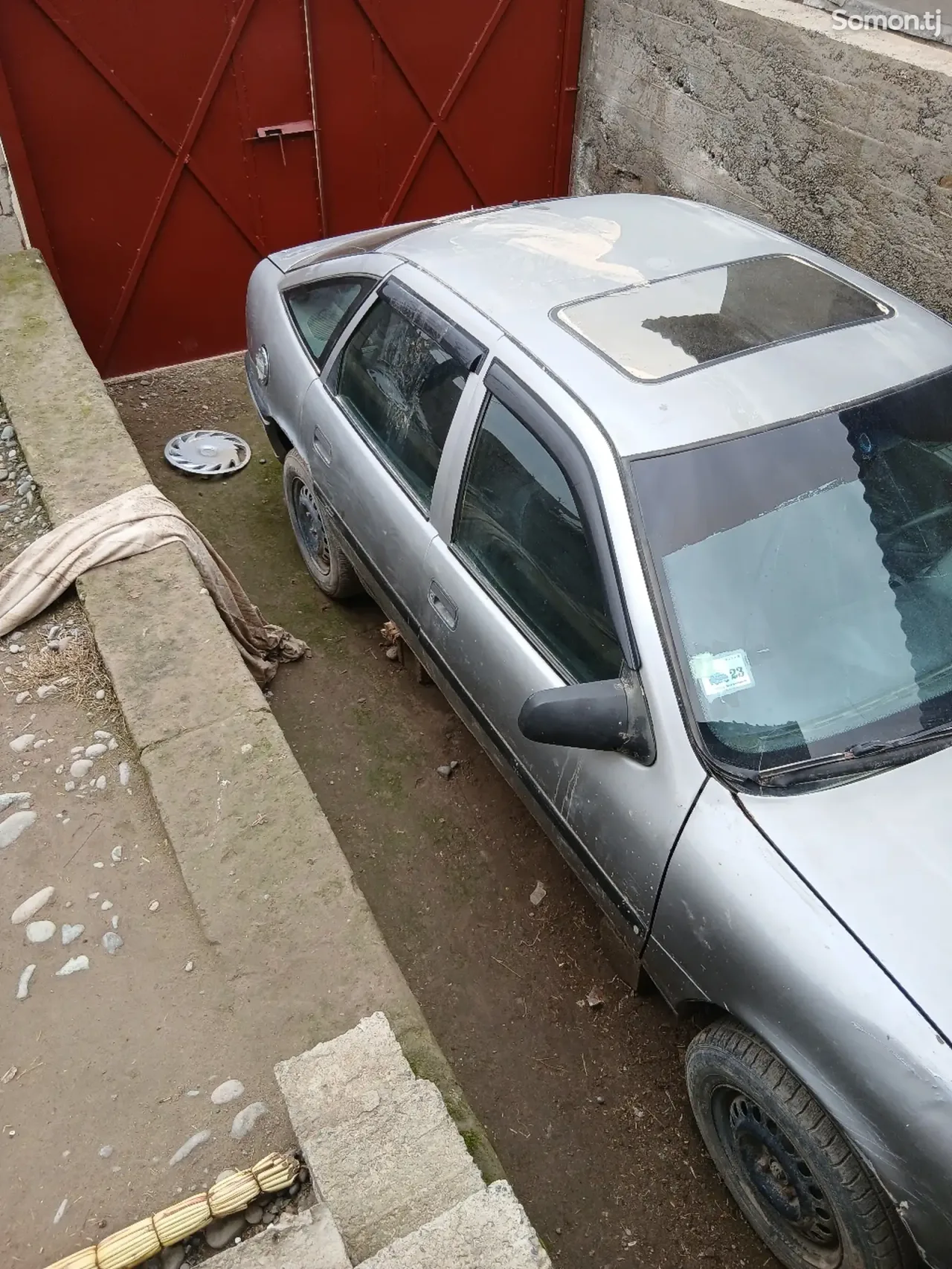 Opel Vectra A 1994 · 1.6 MT