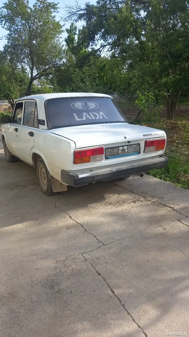 Lada (ВАЗ) 2107 2005 · 0.6 MT