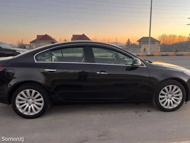 Opel Insignia 2012 · 2.0 AT