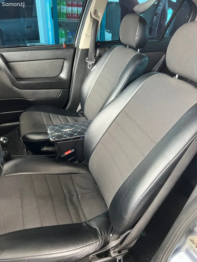 Opel Astra G 2003 · 1.6 MT