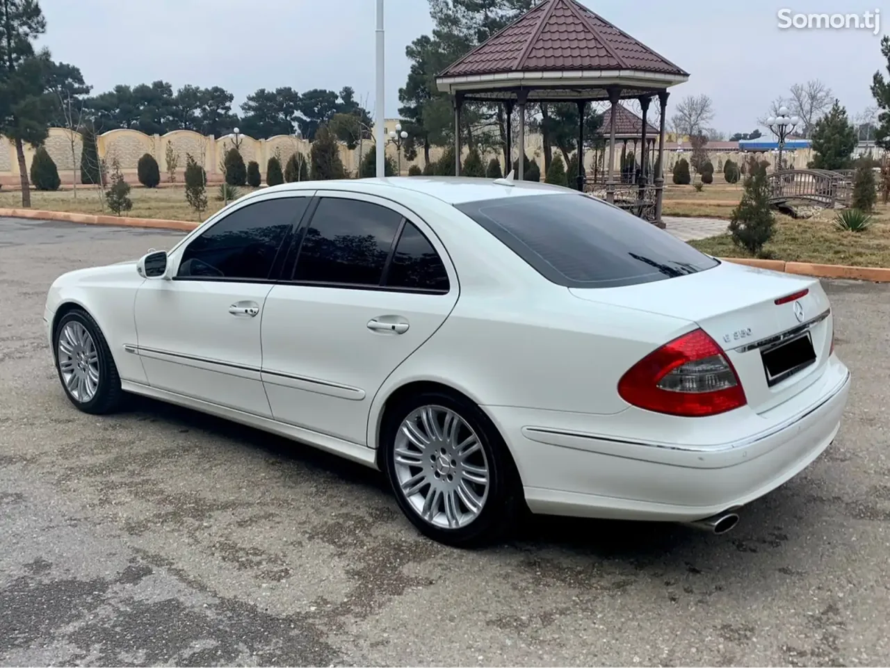 Mercedes-Benz E class 2007 · 3.5 AT