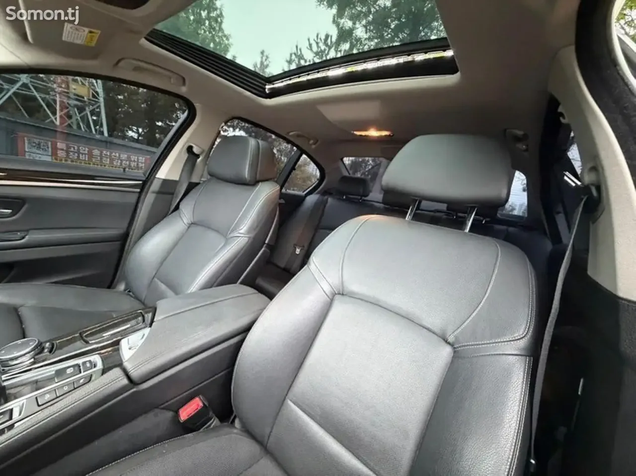 BMW 5 series 2015 · 2.8 AT