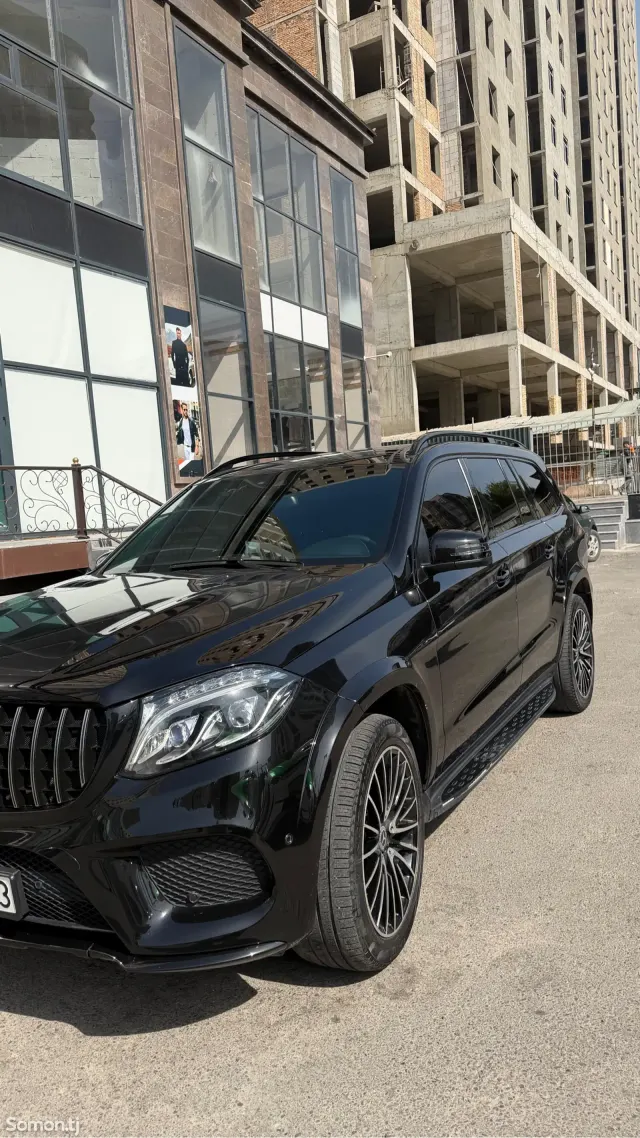 Mercedes-Benz GLS 2018 · 4.5 AT