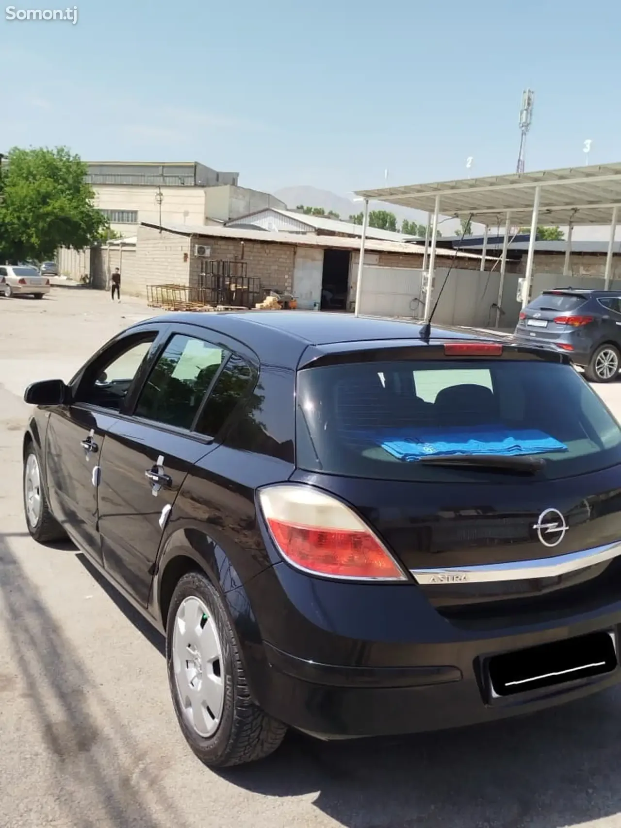 Opel Astra H 2006 · 1.4 MT
