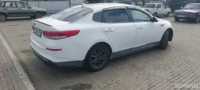 Kia Optima 2019 · 2.0 AT