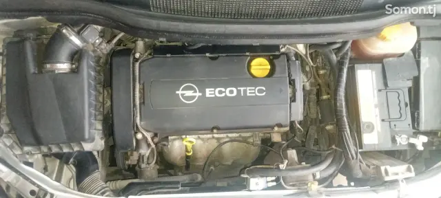 Opel Zafira 2006 · 1.8 MT
