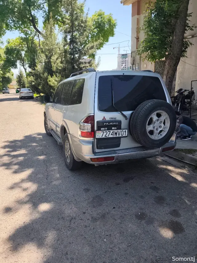 Mitsubishi Pajero 2005 · 3.0 AT