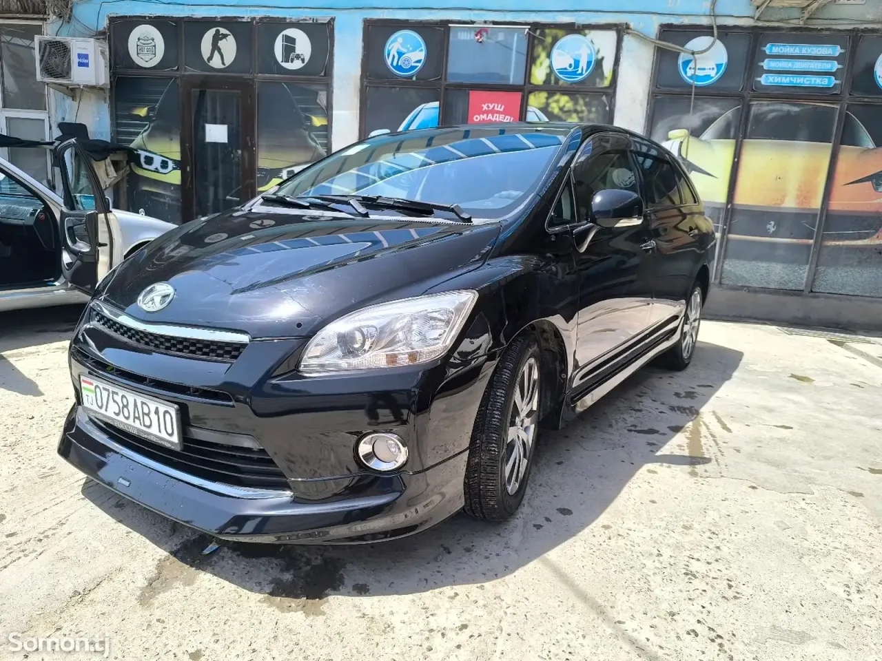 Toyota Mark X ZiO 2011 · 2.4 AT