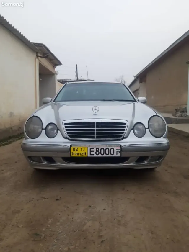 Mercedes-Benz E class 2000 · 3.2 AT