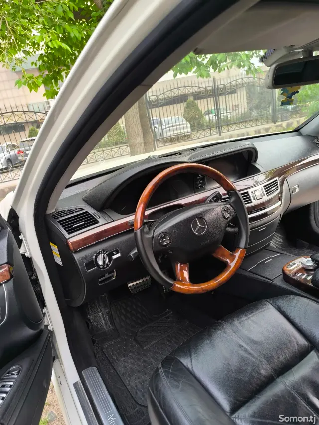Mercedes-Benz S class 2009 · 3.5 AT
