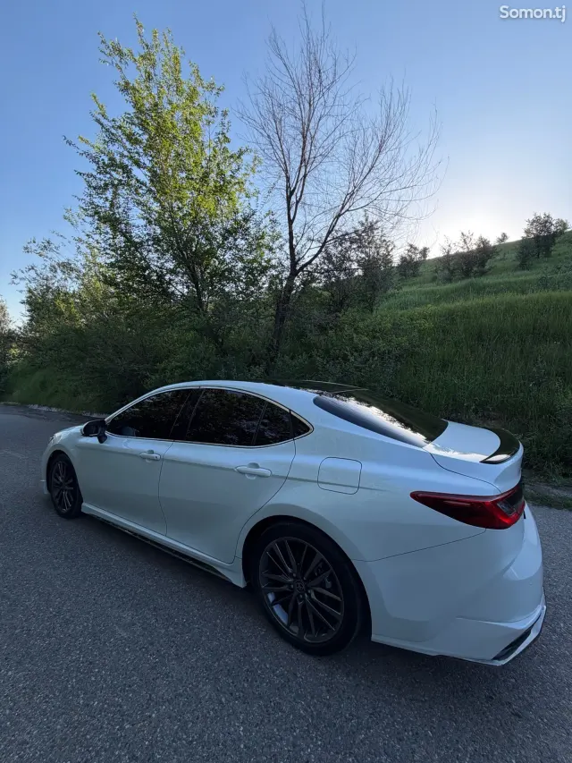 Toyota Camry 2025 · 2.0 AT