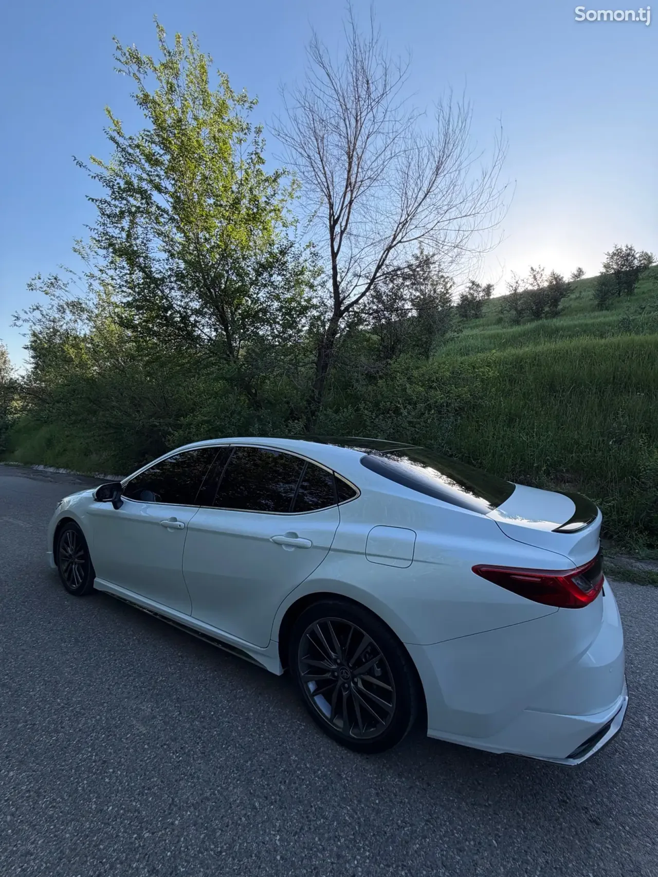 Toyota Camry 2025 · 2.0 AT