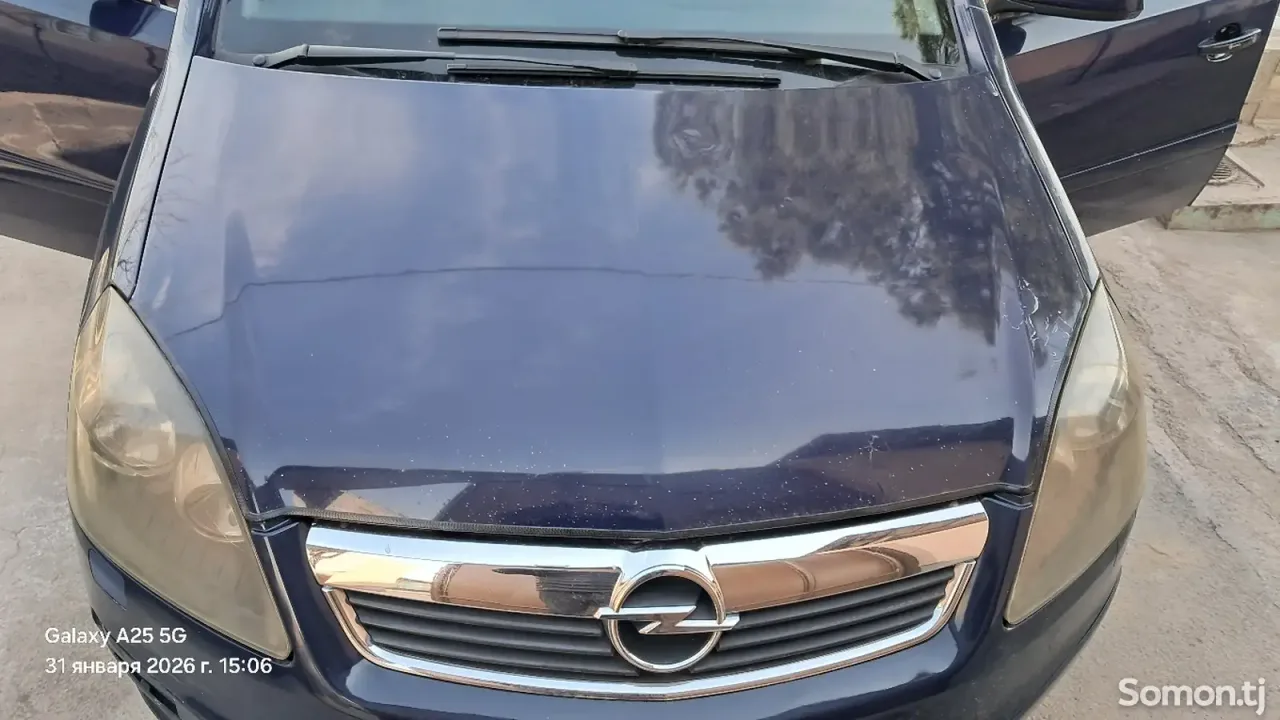 Opel Zafira 2007 · 1.9 AT
