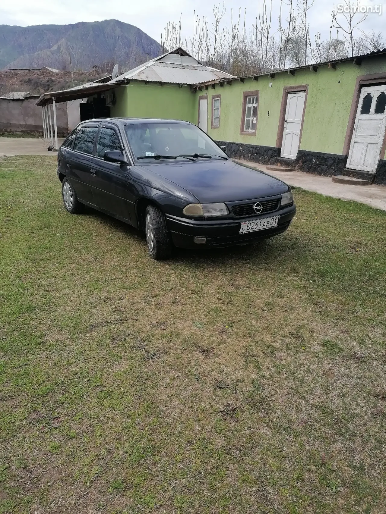 Opel Astra F 1994 · 1.6 MT