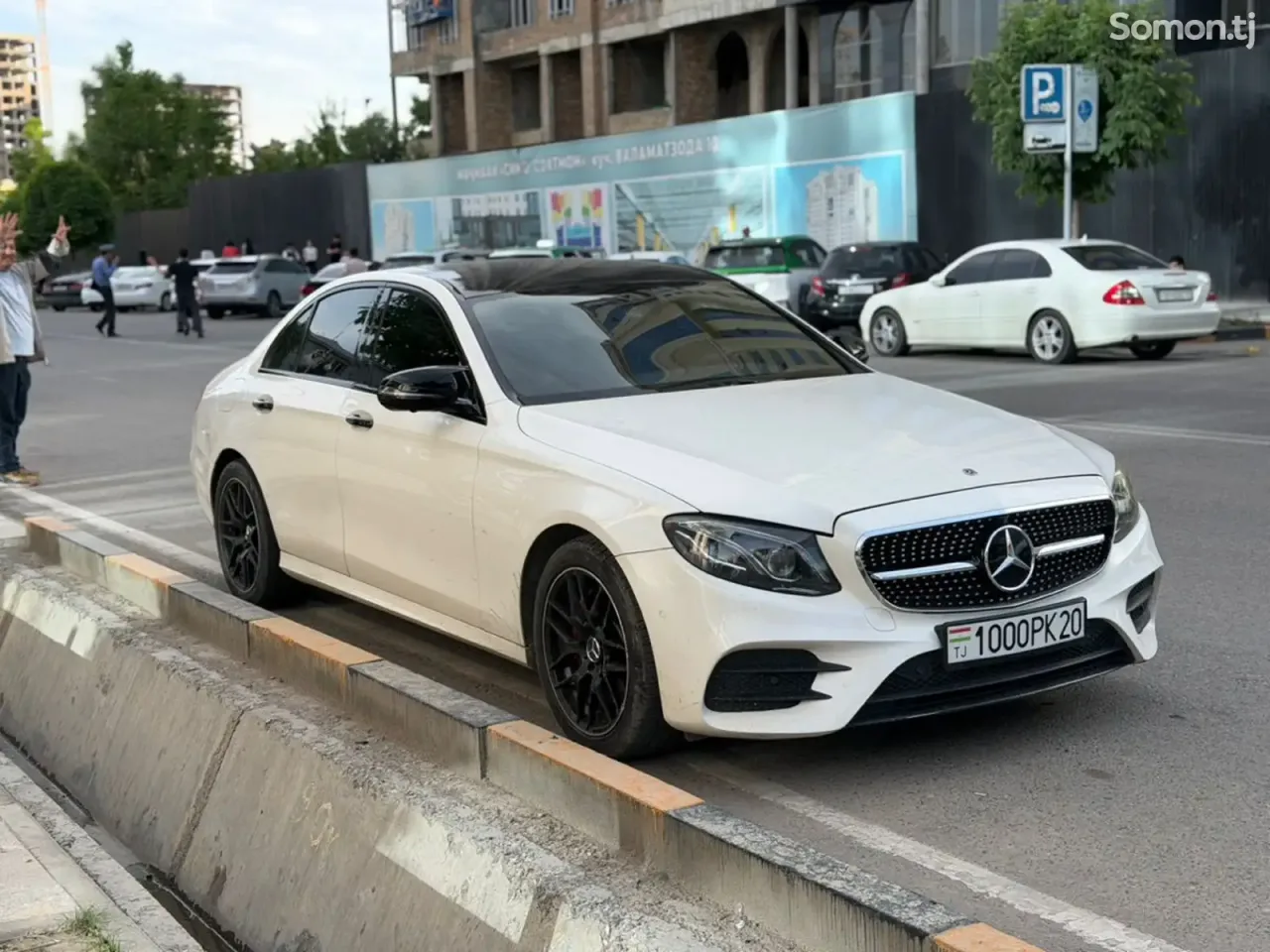 Mercedes-Benz E class 2018 · 2.2 AT