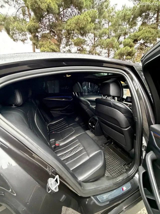 BMW 5 series 2017 · 2.0 AT