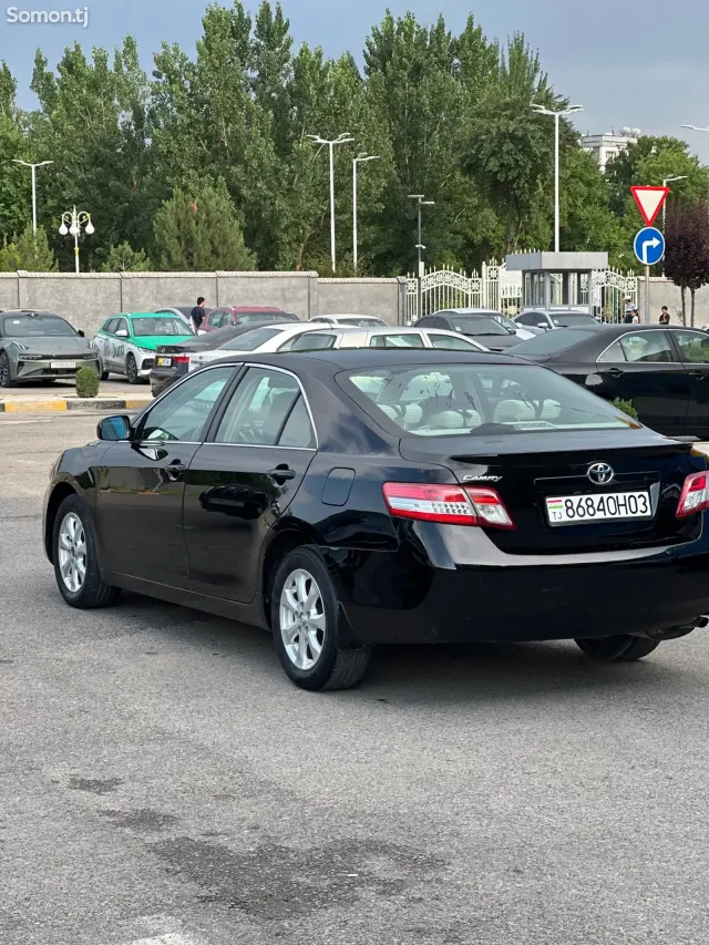 Toyota Camry 2009 · 2.4 AT