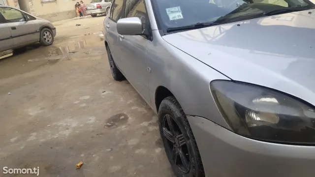 Mitsubishi Lancer 2006 · 1.5 AT