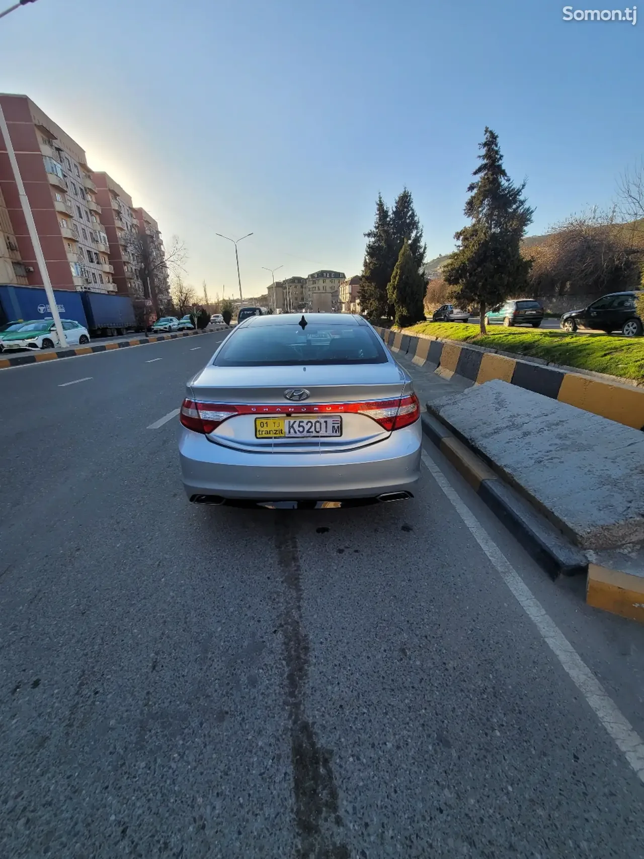 Hyundai Grandeur 2011 · 3.0 AT