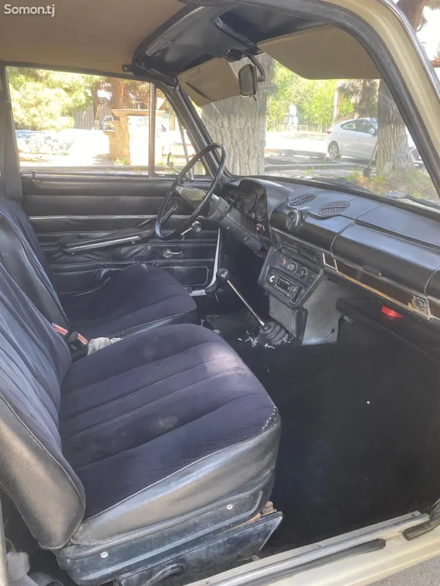 Lada (ВАЗ) 2106 1988 · 0.6 MT