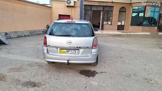 Opel Astra H 2007 · 1.6 MT