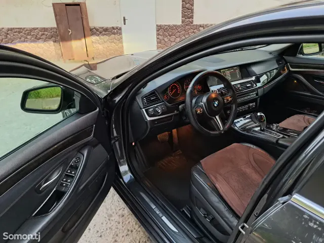 BMW 5 series 2011 · 2.8 AT