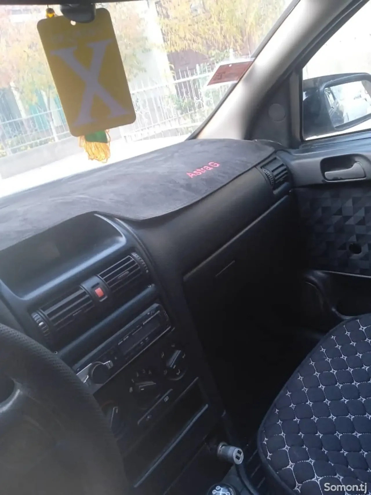 Opel Astra G 1998 · 1.6 MT