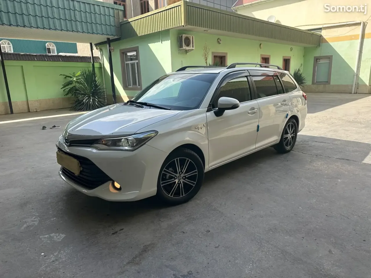 Toyota Fielder 2017 · 1.5 AT