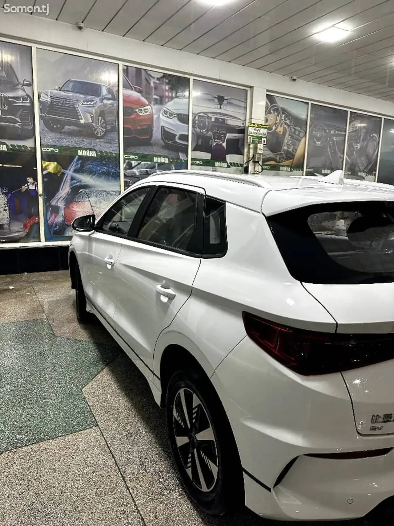 BYD E2 2025 · AMT