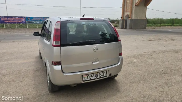 Opel Meriva 2004 · 1.6 MT
