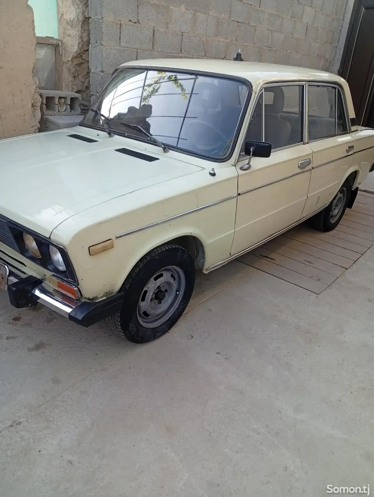 Lada (ВАЗ) 2106 1983 · 1.3 MT