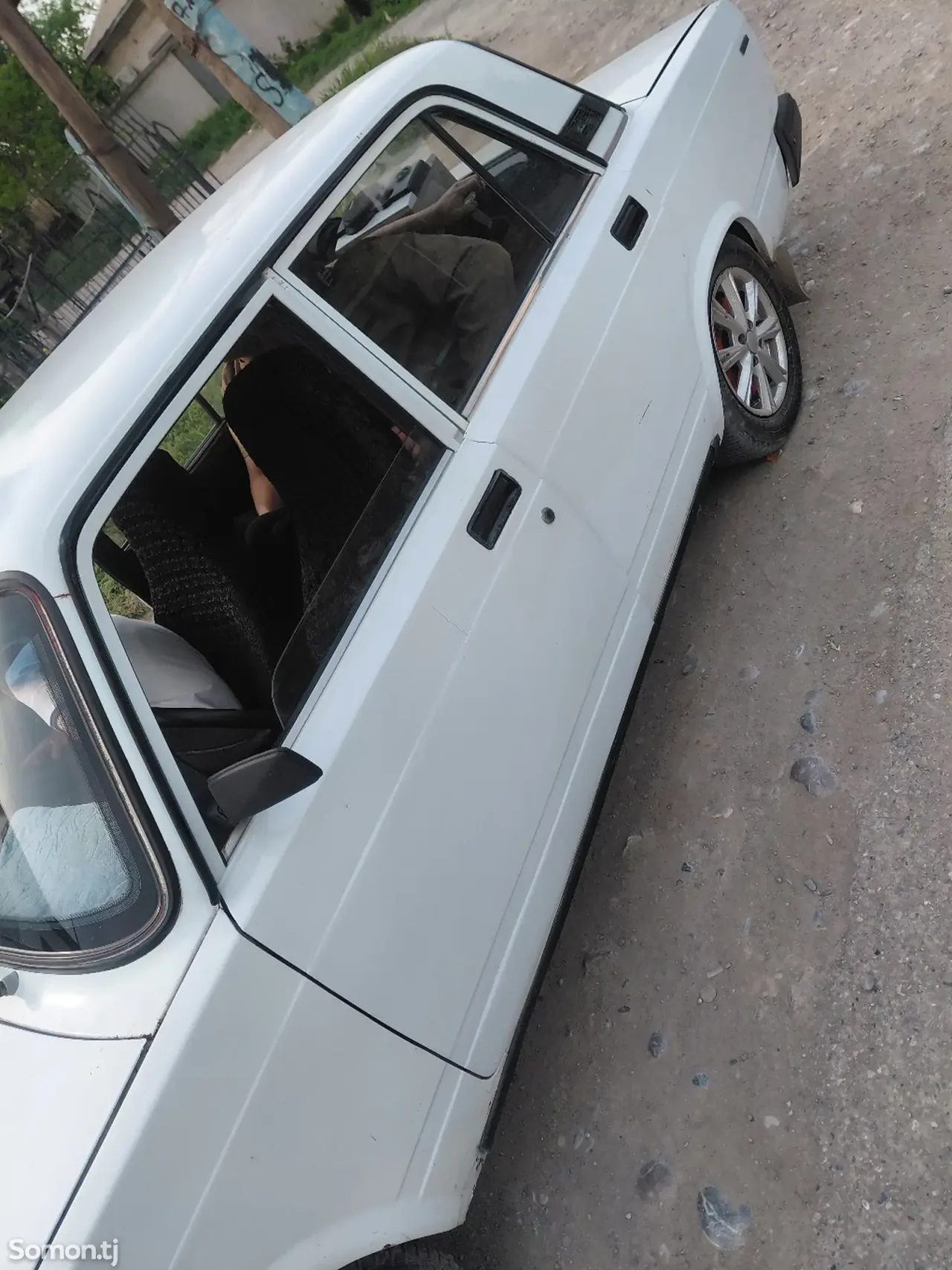 Lada (ВАЗ) 2107 1996 · 0.7 MT