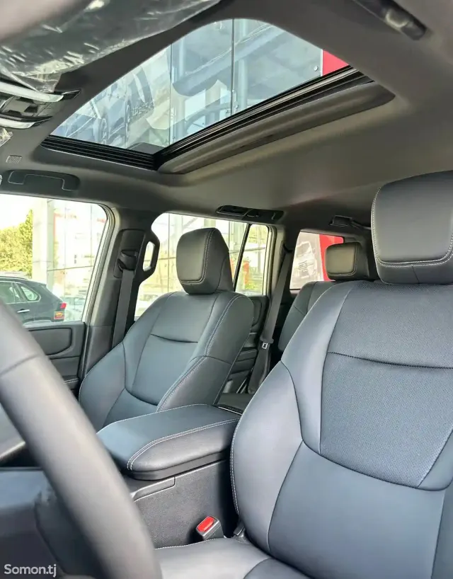 Toyota Land Cruiser Prado 2025 · 2.4 AT