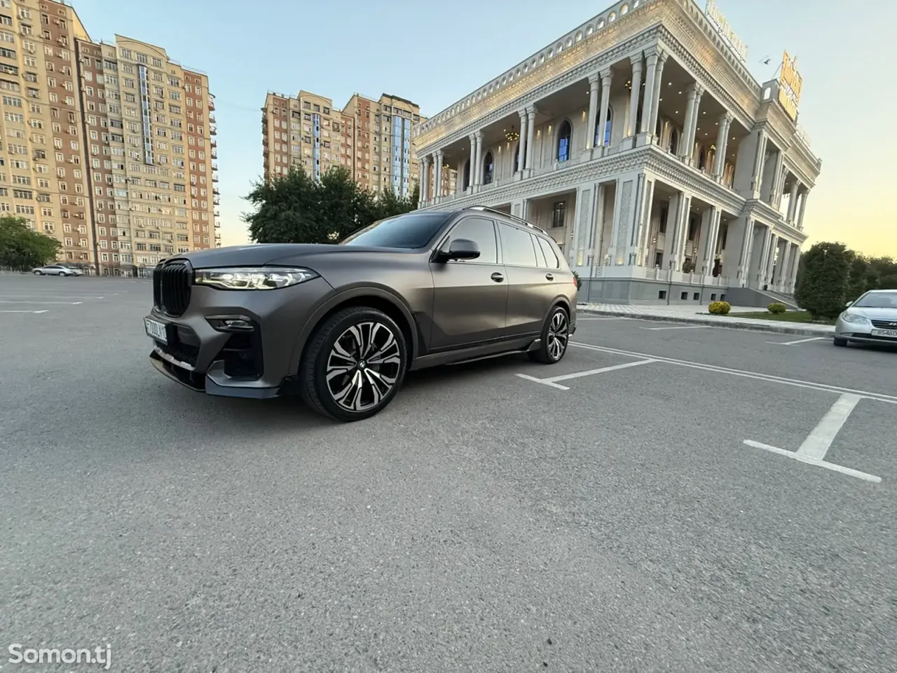 BMW X7 2020 · 4.0 AT