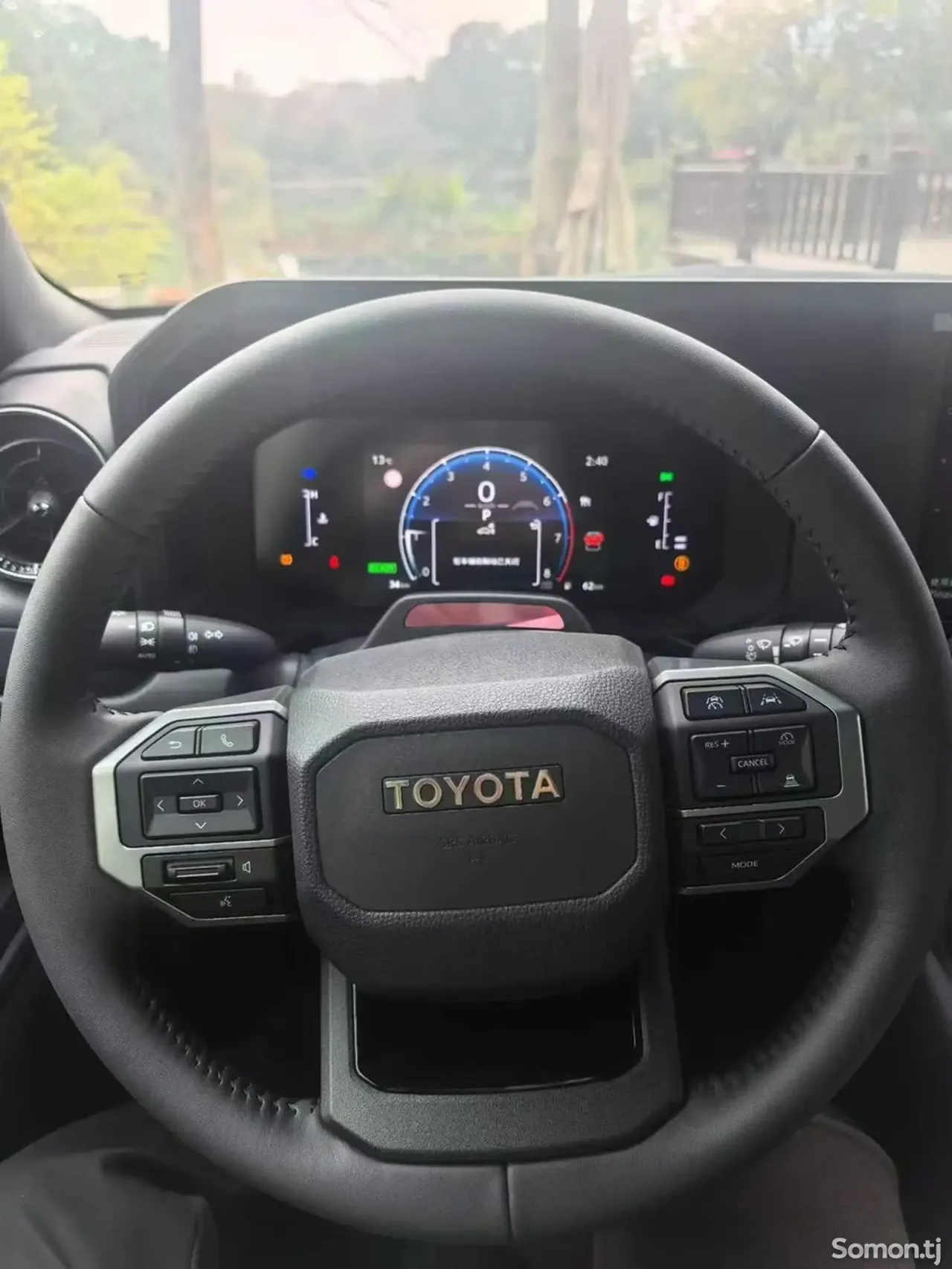 Toyota Land Cruiser Prado 2025 · 2.5 AT