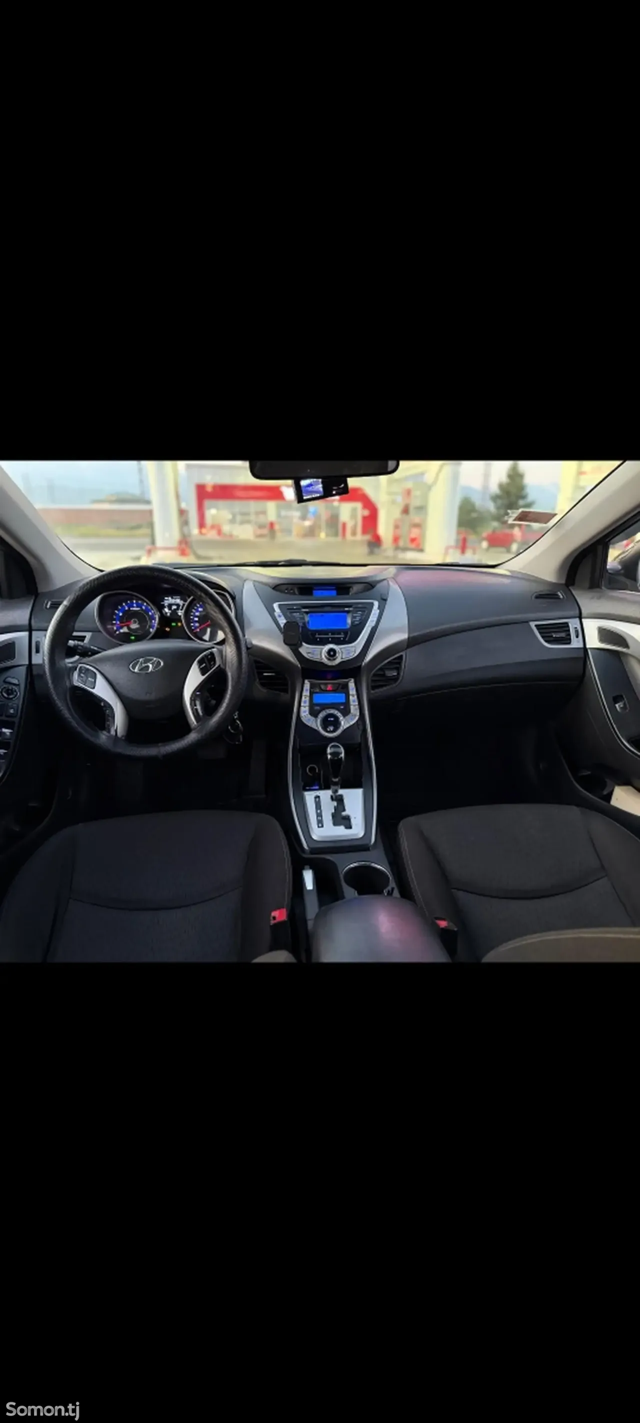 Hyundai Avante 2011 · 1.6 AT